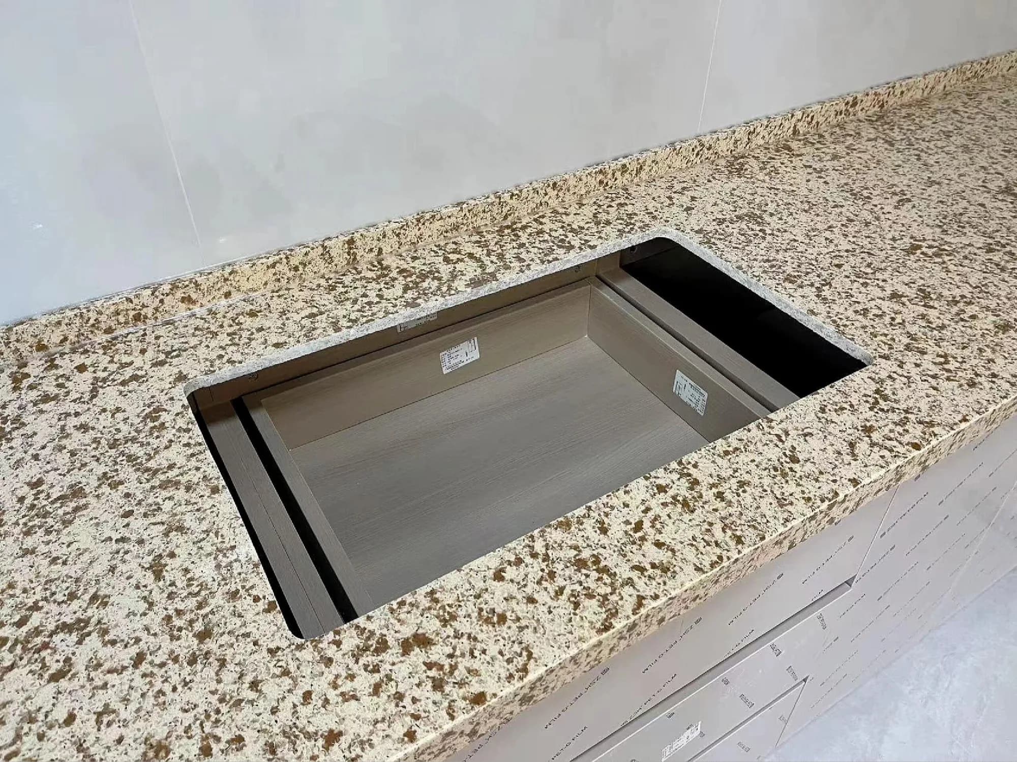 Capri Gold Quartz stone sample