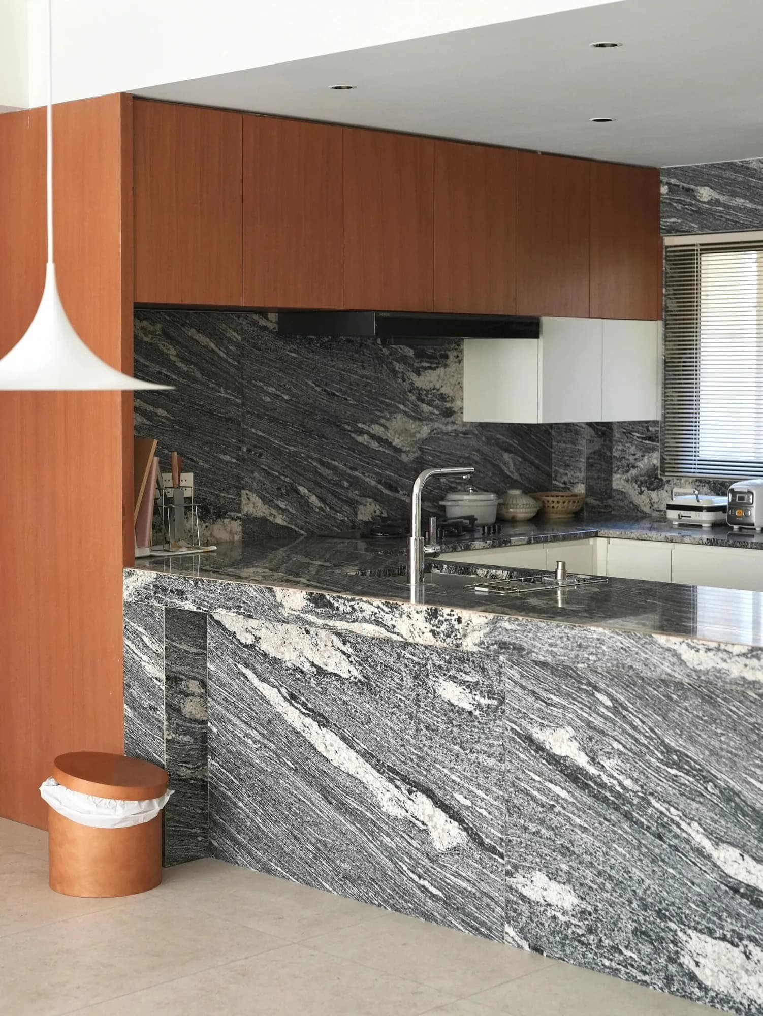 Wave Sand Granite stone sample